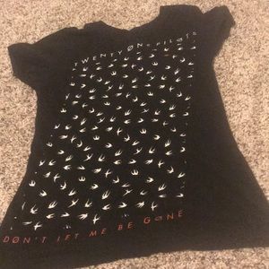 Twenty one pilots shirt